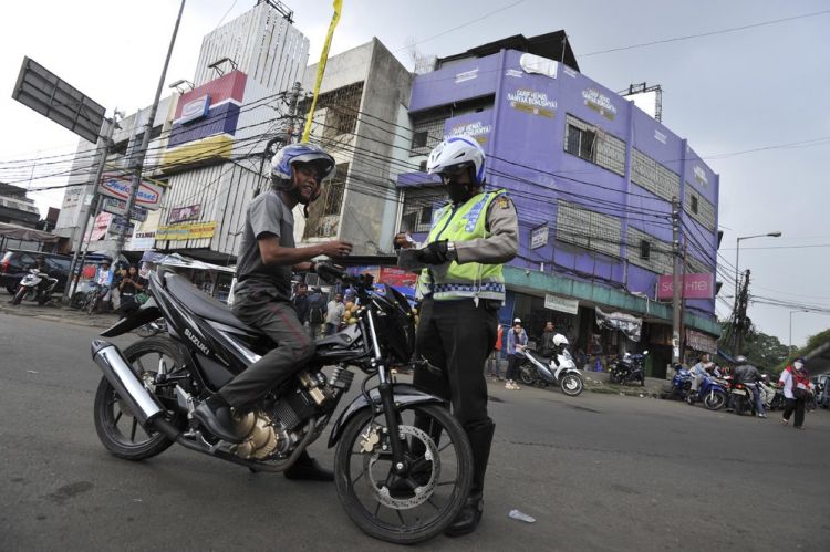 Apa yang Harus Dilakukan Jika Terkena Tilang atau Denda Terkait SIM di Indonesia?