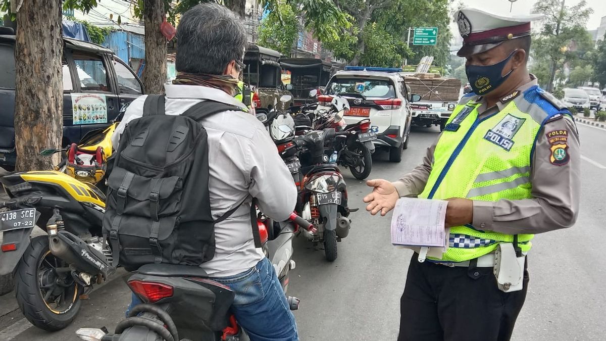 SANKSI Apa Saja Jika Tidak Punya SIM? Mengungkap Hukuman yang Menanti Pelanggar Lalu Lintas di Indonesia!